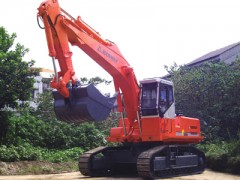 邦立CE460-7挖掘機駕駛室價格-- 武漢邁通挖掘機配件有限公司