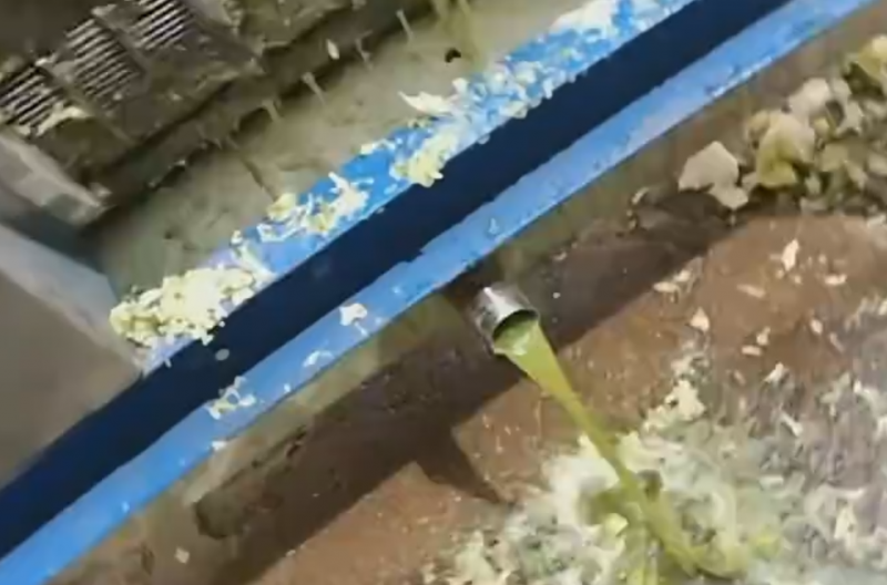 2019新型尾菜脫水_現場案例_尾菜脫水_設備參數-- 山東潤華環保設備制造有限公司