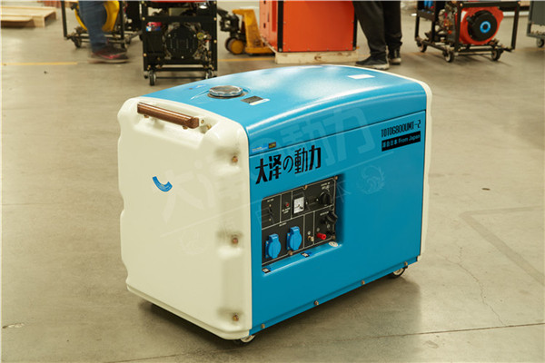 可移動(dòng)靜音7kw小型柴油發(fā)電機(jī)組-- 上海豹羅實(shí)業(yè)有限公司