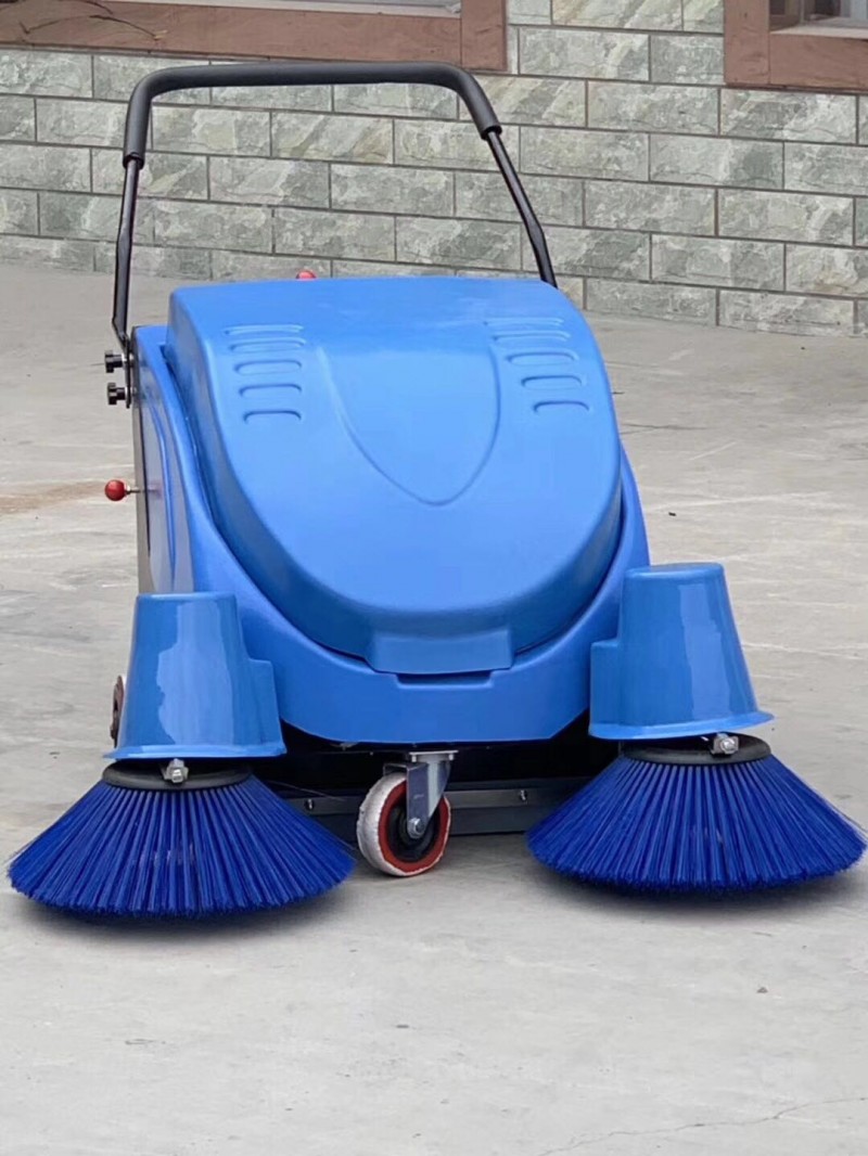 手推電動(dòng)掃地機(jī)自走式車間公園垃圾清掃車買一送一-- 山東瑞立環(huán)?？萍加邢薰? class=