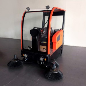 工業(yè)用半封閉電動座駕掃地車1900型公