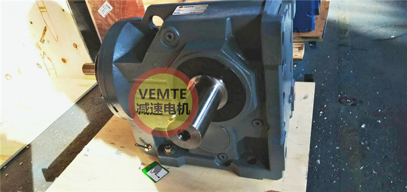 環保設備K47RF37DRE63M4轉角錐齒輪減速機-- 泊頭市藝除環保設備有限公司